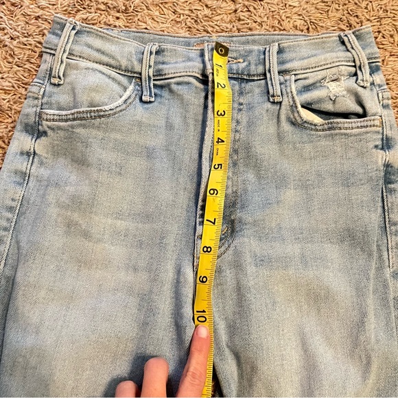 MOTHER Denim The Hustler Ankle Chew Distressed Flare Jeans in Petal Plucker Sz26 - Picture 14 of 15